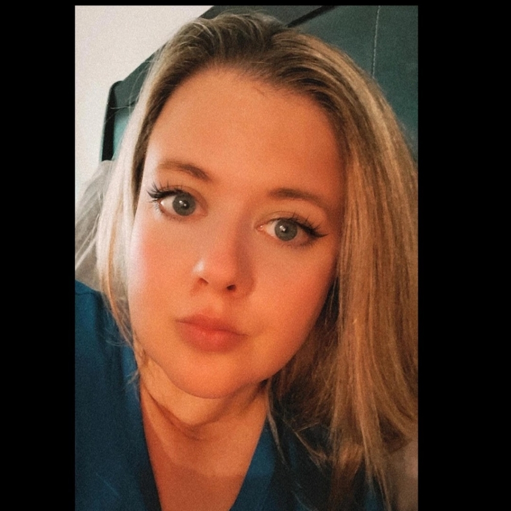 Meet your Posher, Christine
